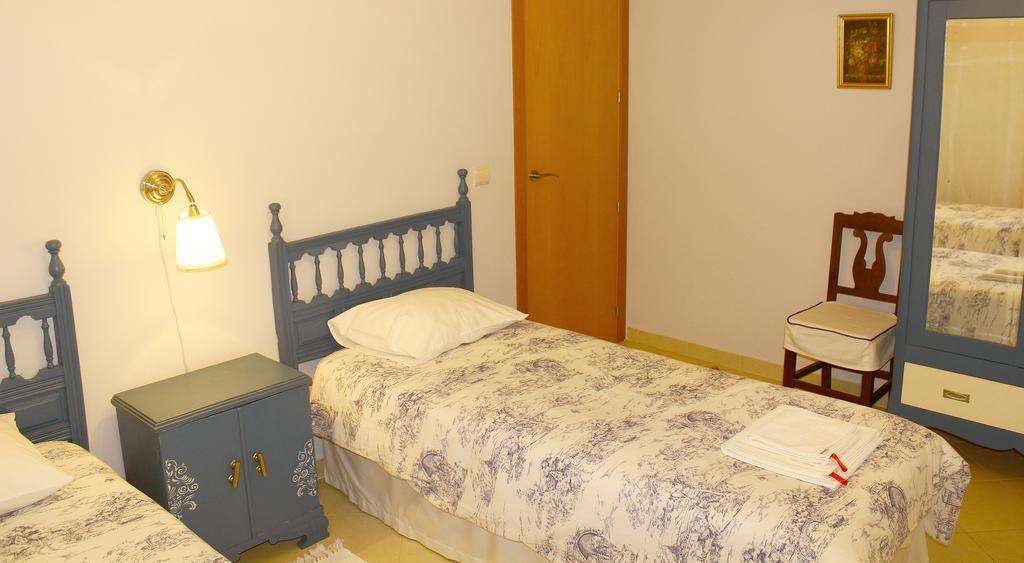 Apartamentos Puenteviejo Arenas de San Pedro Room photo
