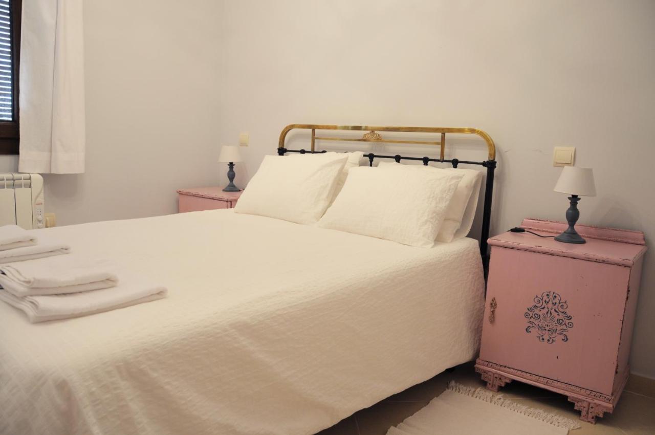 Apartamentos Puenteviejo Arenas de San Pedro Room photo